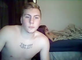 Dorm buddies wanking in front of each other
