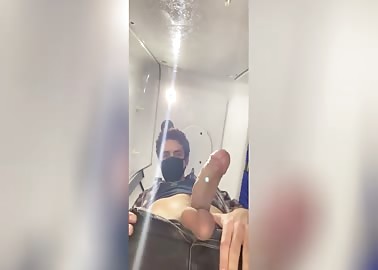 Milking myself in the train shitter