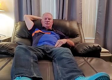 Relaxing day at home with big dick daddy