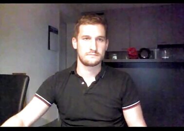 HandsomeGUy Showoff his Cock