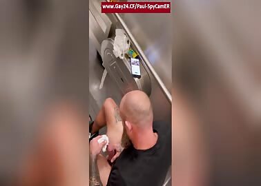 Spy for 2 str8 wankers in the toilet