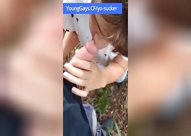 Sucking dick on the cruising spot