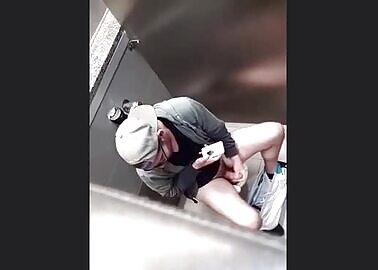 Spying on wankers in toilets (compilation no. 2)