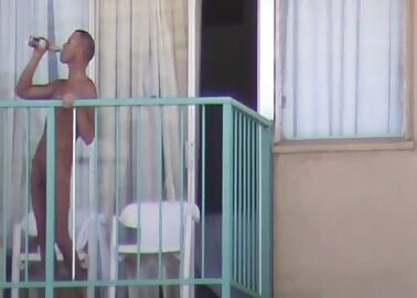 Some people just like to be naked 