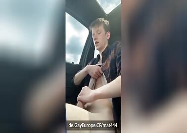 German guy jerking off and cumming in the car