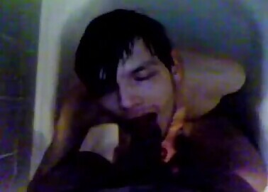 Pissing - video 80