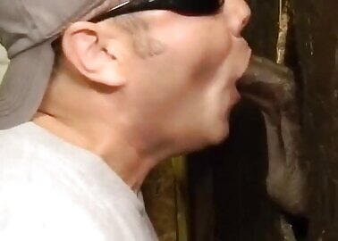 29 YR OLD ARMY HUNG COCK FROM PHILLY RETURNS--HUGE BALLS