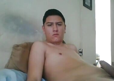 The hot Latino almost didn't turn around to cum 