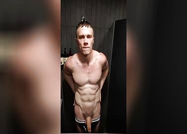 Video 32 Gym Shower