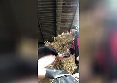 20220302-1434_barn-fisting-filthy-guy-1646249308234
