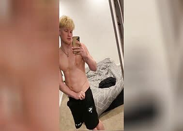 Amateur blond