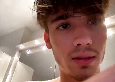 Cutie jerk hung uncut cock and cum