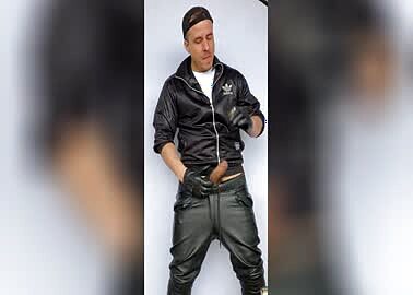 alpha smoke sport wear wank