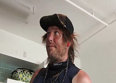HomelessBJ9