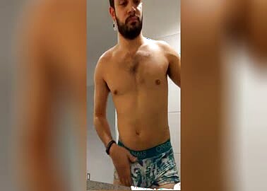 rufftygergymshower