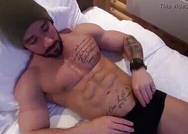 Str8  hot guy