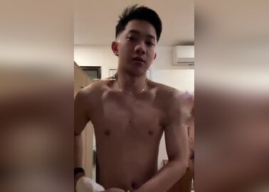 Twink has Bathhouse fun