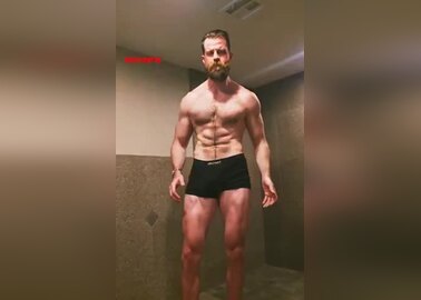 daddy showing off that body