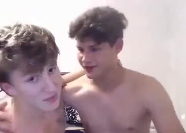 Cam friends