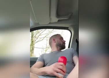 bozo hornykiwi