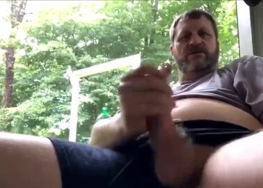 Daddy smoke  who is this guy
