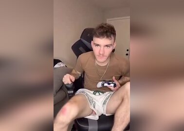 View Up Shorts
