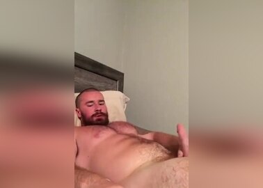 Muscle guy jerking