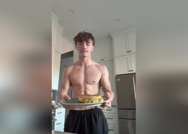 Hot guy cooks