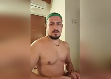 Italian Stud Jerking