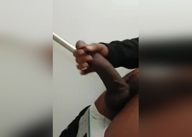 Bate Bro jerking