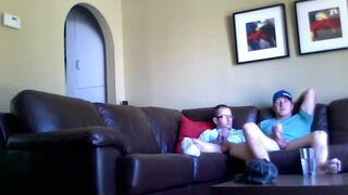 Swell80 and Hidden cam Bi curious guy in mutual jerk and suck