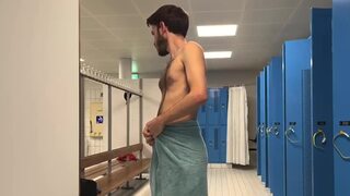 Guy Jerking and Cummm after Gym