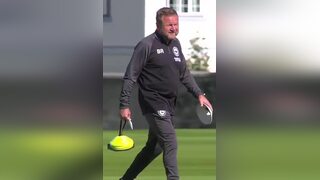 Hung Assistant Football Coach VPL Bulge