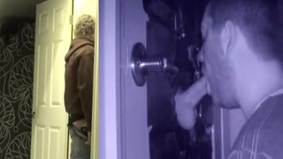Str8 guy sucked and breeds at the gloryhole