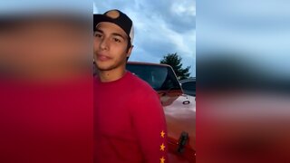 Cute latino dude lets chub service him