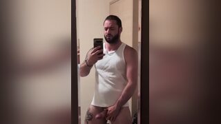 Big guy Big cock 
